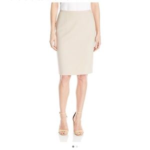 Calvin Klein Women’s Lux Solid Pencil Skirt